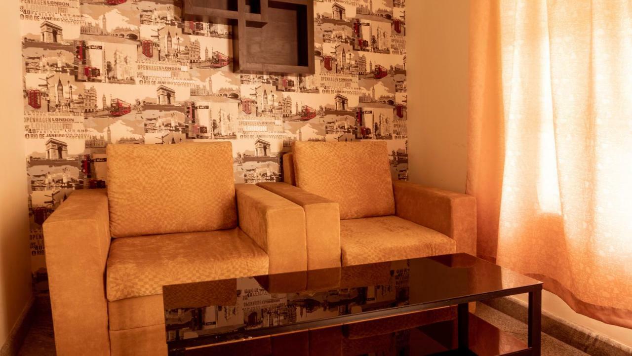 Aramana Holiday Inn Alappuzha Eksteriør bilde